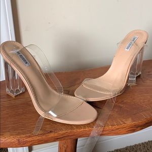 Cape robin clear heels